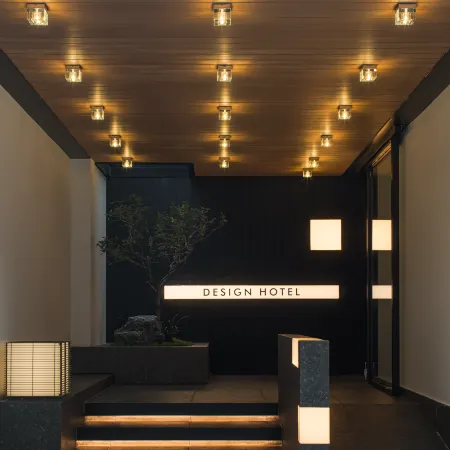 SFEEL Designer Hotel (Chengdu Kuanzhai Alley Tonghuimen Subway Station)