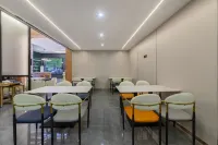 Qingningsu Hotel (Jieyang Guangbai Plaza)