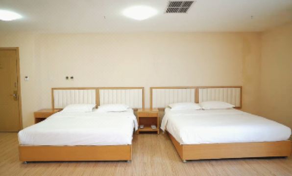 Jinhai Hotel (Yantai Railway Station Wuyue Plaza)