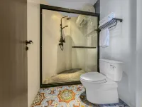 Weilisi Hotel (Weilisi Garden Community) Hotels in Bairin Right Banner