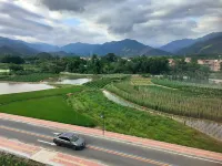 Danxia Impression .Mifeng Homestay - Mountain view