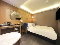 Bay Hotel Hotel in zona Mercato del Pesce di Shindonga