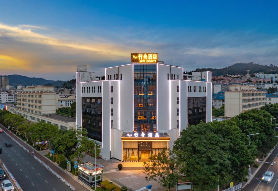 hotel overview picture