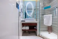 Lanzhou Zhangye Road Provincial Government Metro Station Feitian Ruyi Hotel