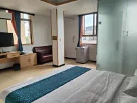 Jiangmen Huayue Apartment