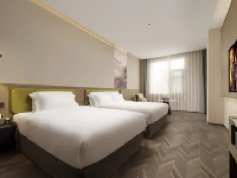 Meihao Lizhi Hotel (Xi'an Lintong Huaqingchi Subway Station Branch) Hotels near Huaqing Palace