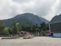 Shanlishanwai Theme Hotel (Huashan Scenic Area Yuquanyuan)