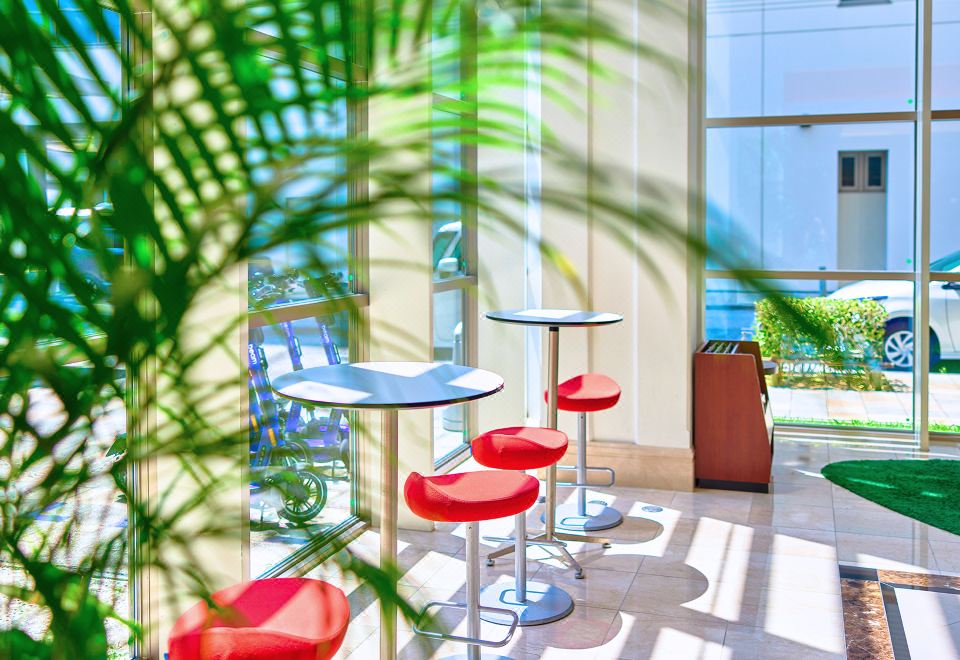 로와지르 호텔 나하 수영장