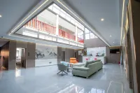 Colorful Danxia Mountain small building hotel