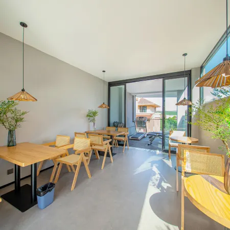 Yueshu Qinglu Hot Spring Homestay