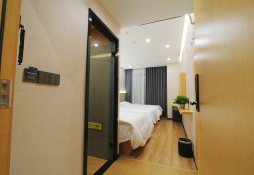 바오홍 호텔 객실 내부