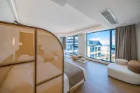 Zhoushan lvyun Bay Beach sunrise swimming pool holiday hostel