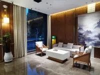 QIANNA HOTEL (Zhengzhou Fangte) Các khách sạn ở Trung Mưu