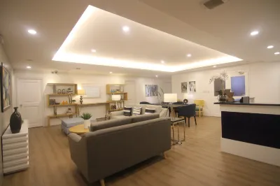 Bryan Condo Suites Makati near Airport. Hotels in Makati City