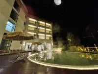 Yuntu Tanggu Hot Spring Resort Hotel - piscina