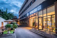 Homeinn Plus Hotel (Shenyang Santai Subway Station Santai Wanxianghui) Hoteller i Yuhong District