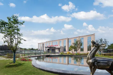 Tang Quan Hotel, Guyue Garden, Beijing Отели рядом с достопримечательностью «Jinan Garden»