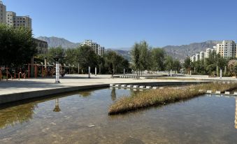 Starway Hotel (Qunke Yingbin Avenue, Huanglong County)