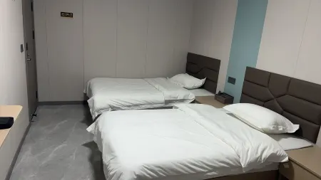 Jin Tianhe Hotel Отели рядом с достопримечательностью «Tarim Populus Euphratica Forest Park»