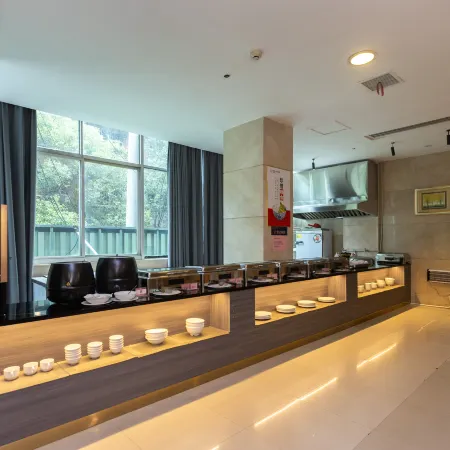 Home Inn UP Huayi Jindi Hotel (Hengyang Xidu Branch)