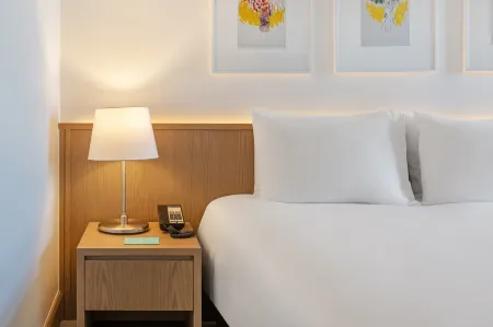 JA Beach Hotel, Dubai