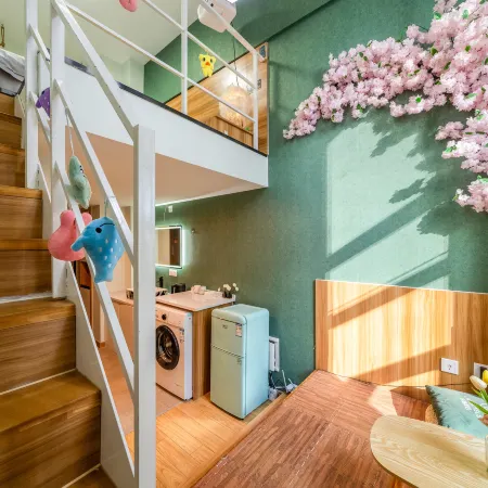 Lakeside Apartment (Suzhou Railway Station)
