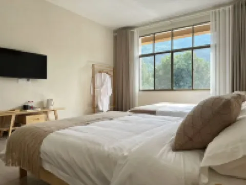 Chongyi Luwan Hot Spring Homestay