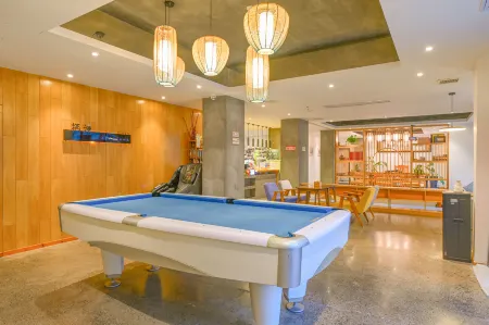 Ximan Tianmen Shanju Holiday Hostel Отели рядом с достопримечательностью «Tianmen Mountain National Forest Park»