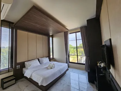 Mom Tik Camp Hotel Отели в г. 