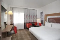 Novotel London West Hotels in Lontoo