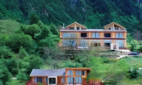 Selong Village The Hidden House Resort Hotel