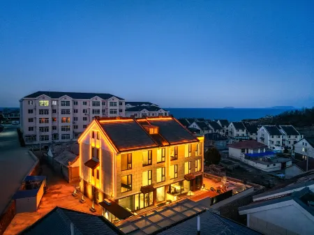 Floral Hotel·Changdao Meijing Liujun Hotel Отели рядом с достопримечательностью «Wanniao Island»