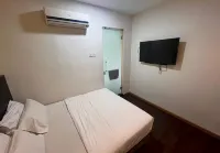 Grand World Hotel - balcony