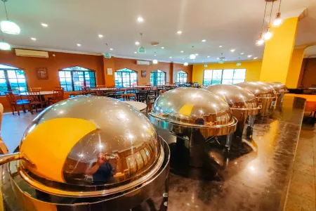 Virgo Batik Resort Teluk Batik Lumut Отели рядом с достопримечательностью «0km Lumut ( Pekan Lumut, Perak )»