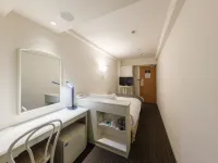 Shinagawa Prince Hotel East Tower Hotels near Honsenji Temple