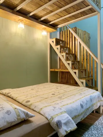 ห้องซูพีเรียเตียง 2 ชั้น ไม่มีระเบียง (Y05/Y06)