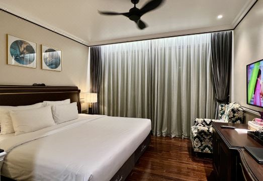 4. 호텔 뒤 몽드 ..