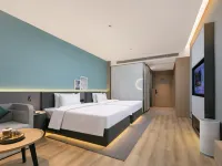 Country Inn & Suites by Radisson Hotel (Wuhan Hankou Railway Station) Hotels near Hankou Railway Station