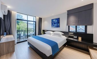 Yacuo Bieyuan Hostel