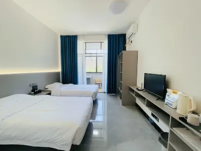 Bama Fireworks Qingxin Hotel Hotels near Longevity Family