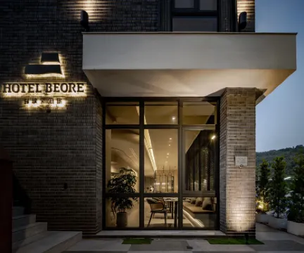 Hotel Beore Hotel berhampiran Kuil Longfeng