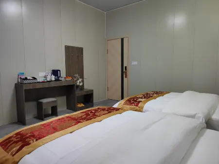 Lakeside Homestay (Haohan Lake Scenic Area)