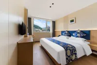 Kangding Xueyuqing Hotel (National Highway G318)