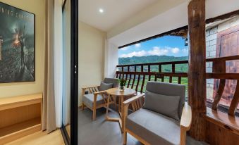 Miao Village Inn (West River Thousand Miao Village No.1 Wind and Rain Bridge Store)