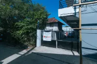 RedDoorz @ Aurea Apartelle Hoteles cerca de Catedral Jaro