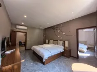 Luming Holiday Chinese Inn