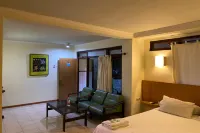 Hotel Lestari Hotels in Kaliwates