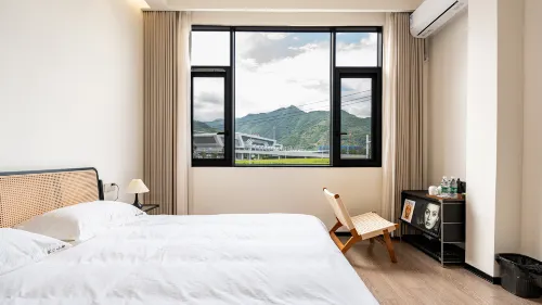 Bu Er Xiaoyuan B&B (Xianju Station Store)