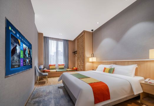 홍보 호텔의 조식 뷔페가 차려진 모습