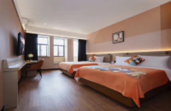 西雙版納景洪美橙•江畔觀瀾｜XiShuangBanna酒店（潑水廣場店）